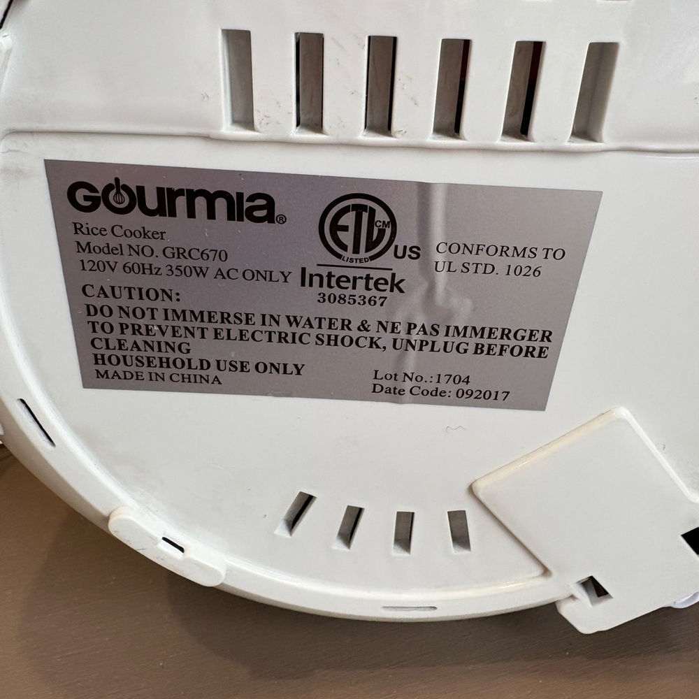 White and Silver Rice Cooker - Picture 6 of 7